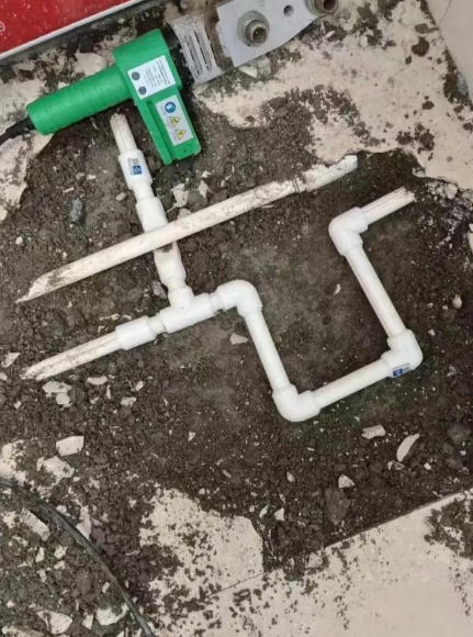 卫生间漏水检测现场